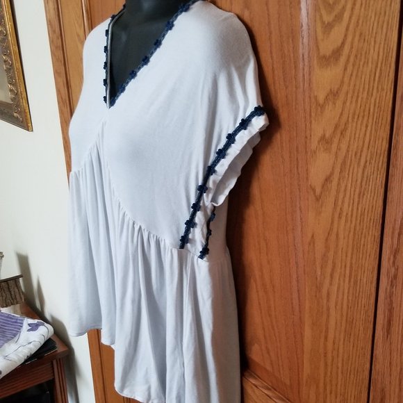 Nanette Lepore Embroidered Trim Blouse - Picture 5 of 6